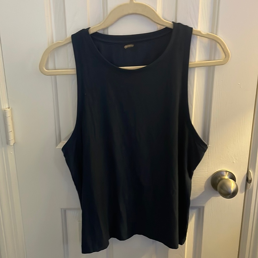 Beyond Yoga Navy Tank